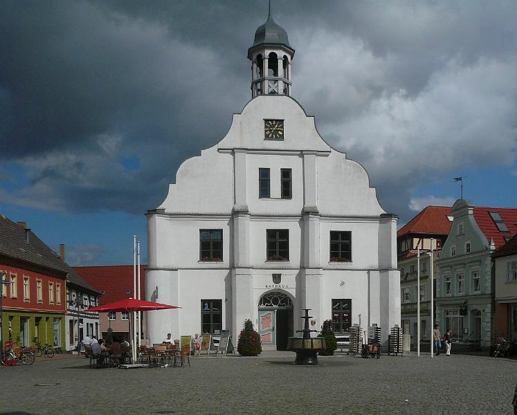 35-wollgast-rathaus-h-P1180767.JPG