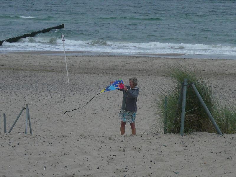 83-warnemuende-strand-h-P1190096.JPG
