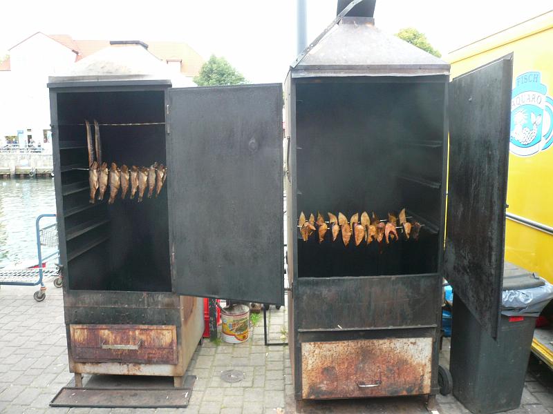 84-warnemuende-fischmarkt-h-P1190110.JPG